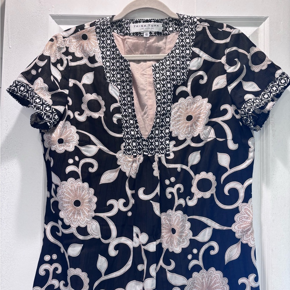 Trina Turk Monochrome Geometric Dress - Picture 2 of 4